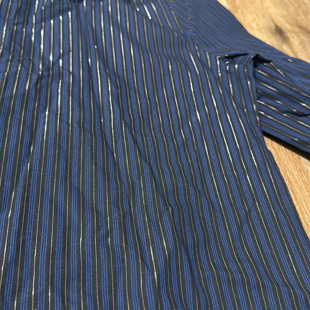 Perry Ellis Slim Fit Button down - Picture 10 of 11
